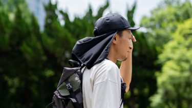 簡単装着・洗えて快適！夏の紫外線から首元を守るネックシェード